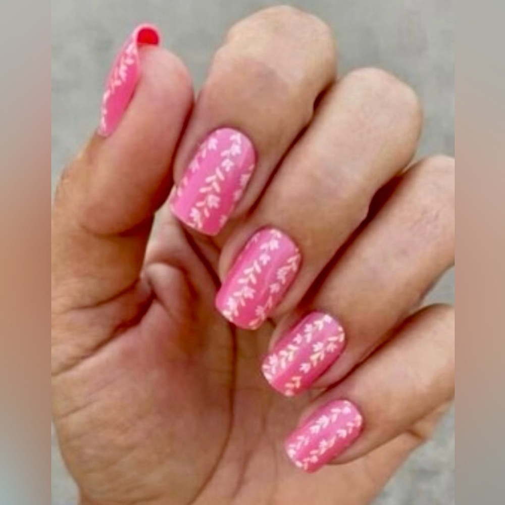 Red Aspen Nail Dashes-TERESA’S ALMANAC